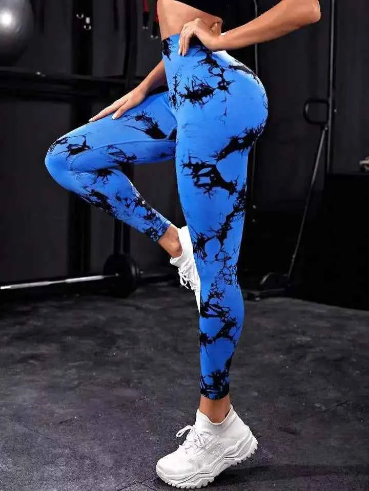 Seamless High-Waist Push-Up Leggings.