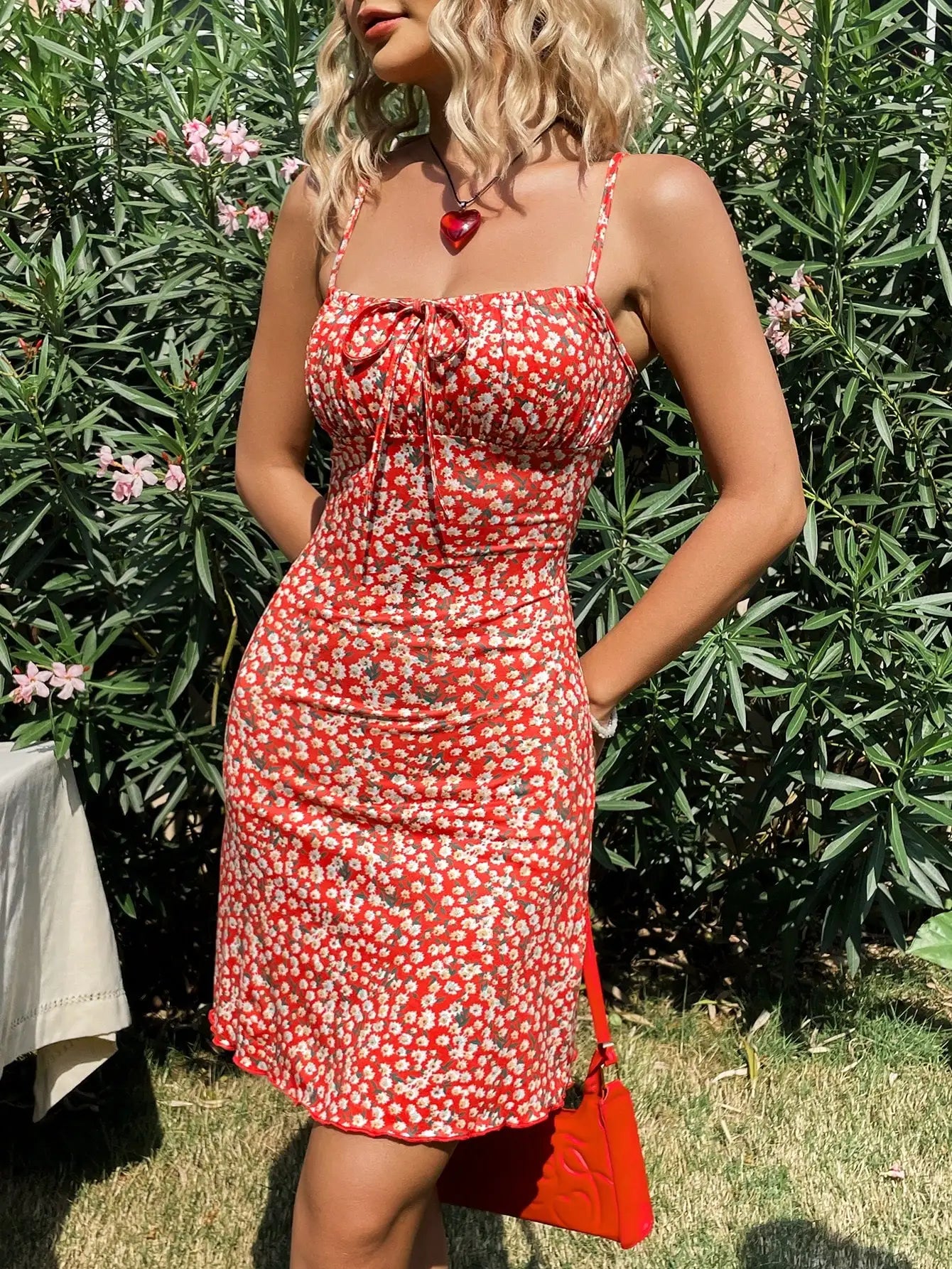 Bellanica - Robe d'été rouge à fleurs élégante