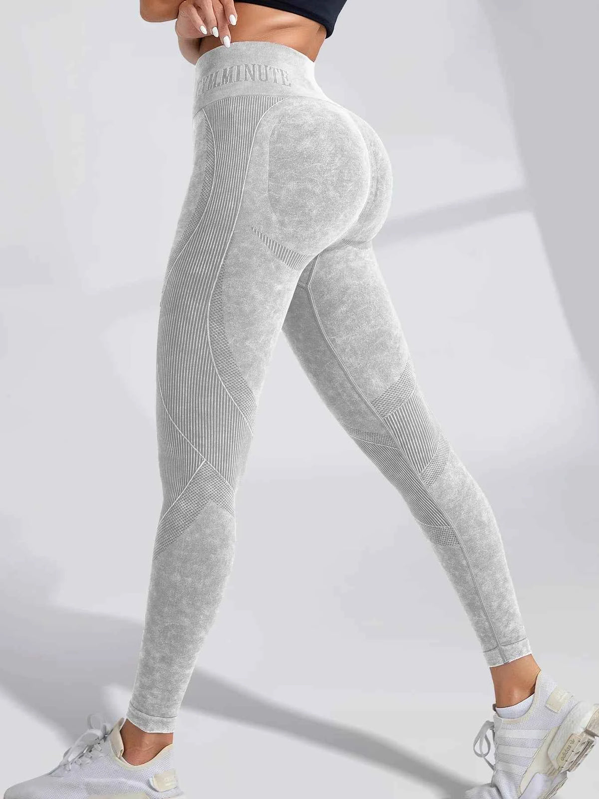 Seamless high-waist hip-lifting leggings