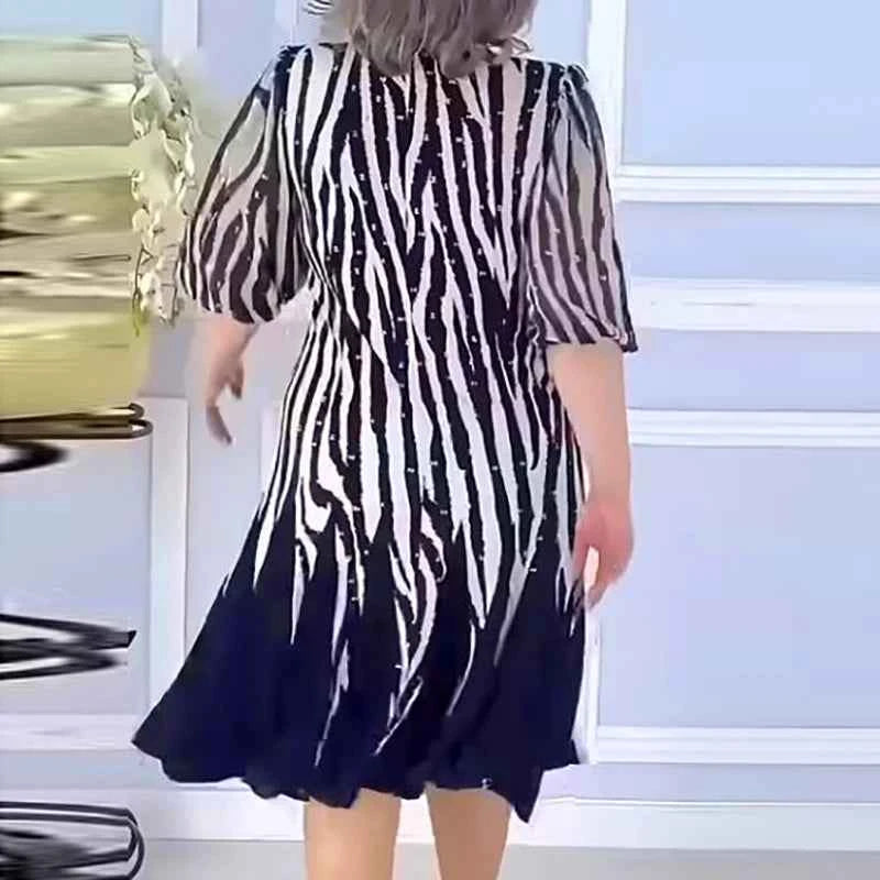 Elegant blue vintage printed summer dress