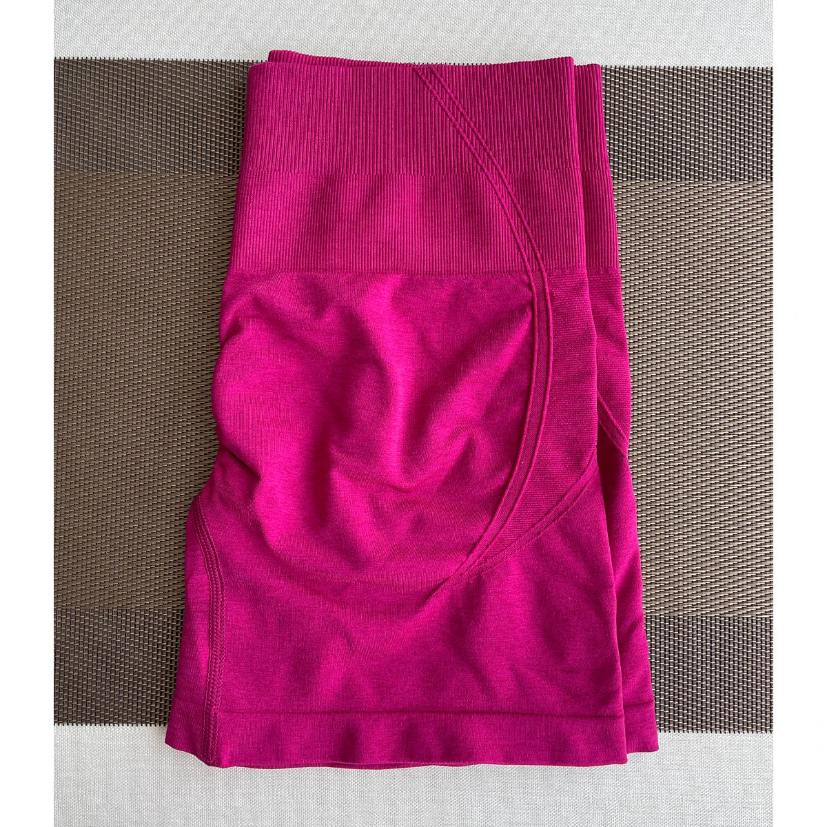 Bellanica - Seamless High-Waist Gym Shorts