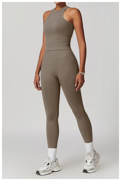 Bellanica - Seamless Ribbed 2-Piece Yoga Set
