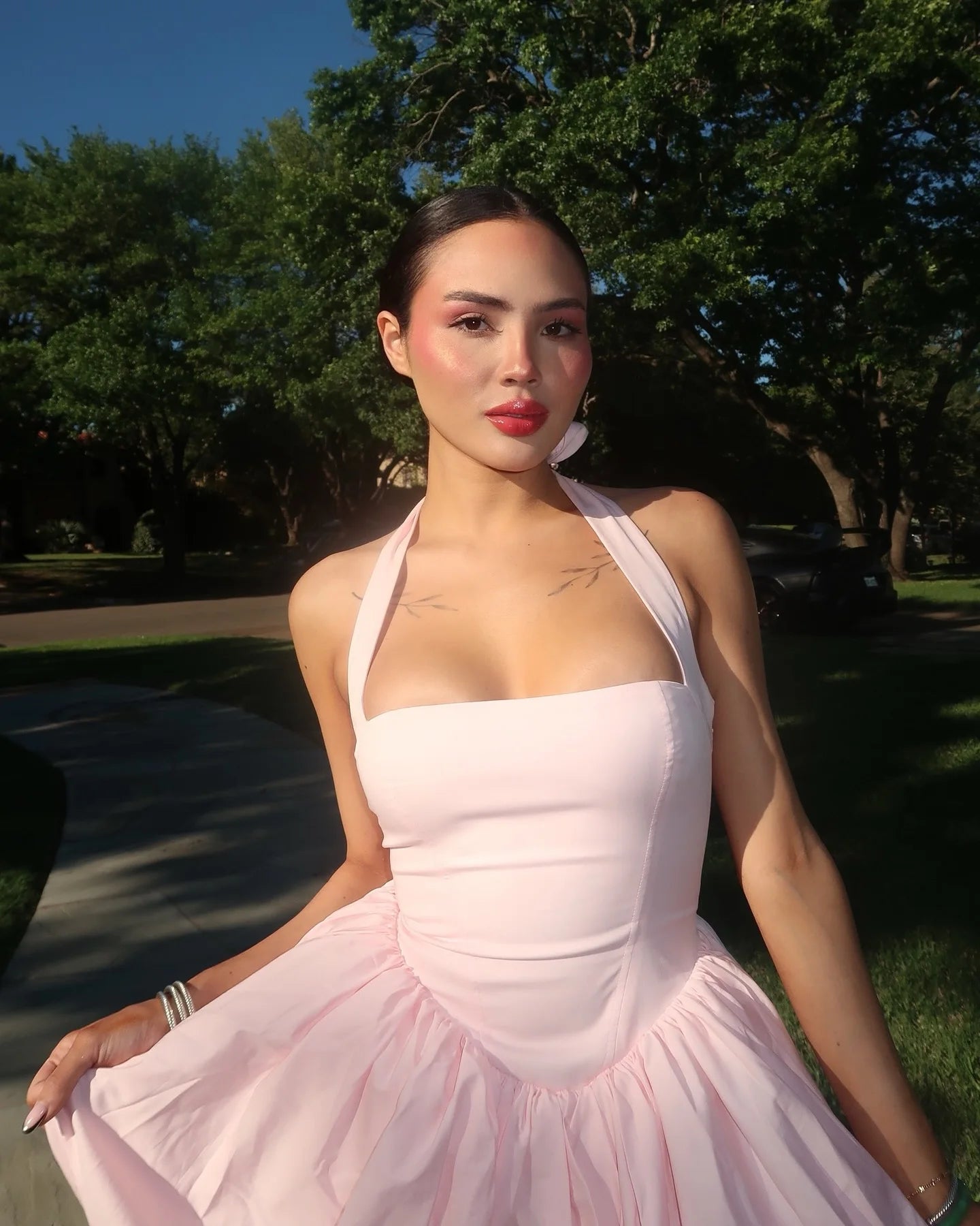 Bellanica - Elegant Pink Halter Pleated Mini Dress