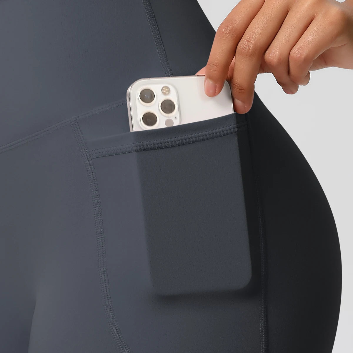 Bellanica - High-waist pocketed squat-proof shorts