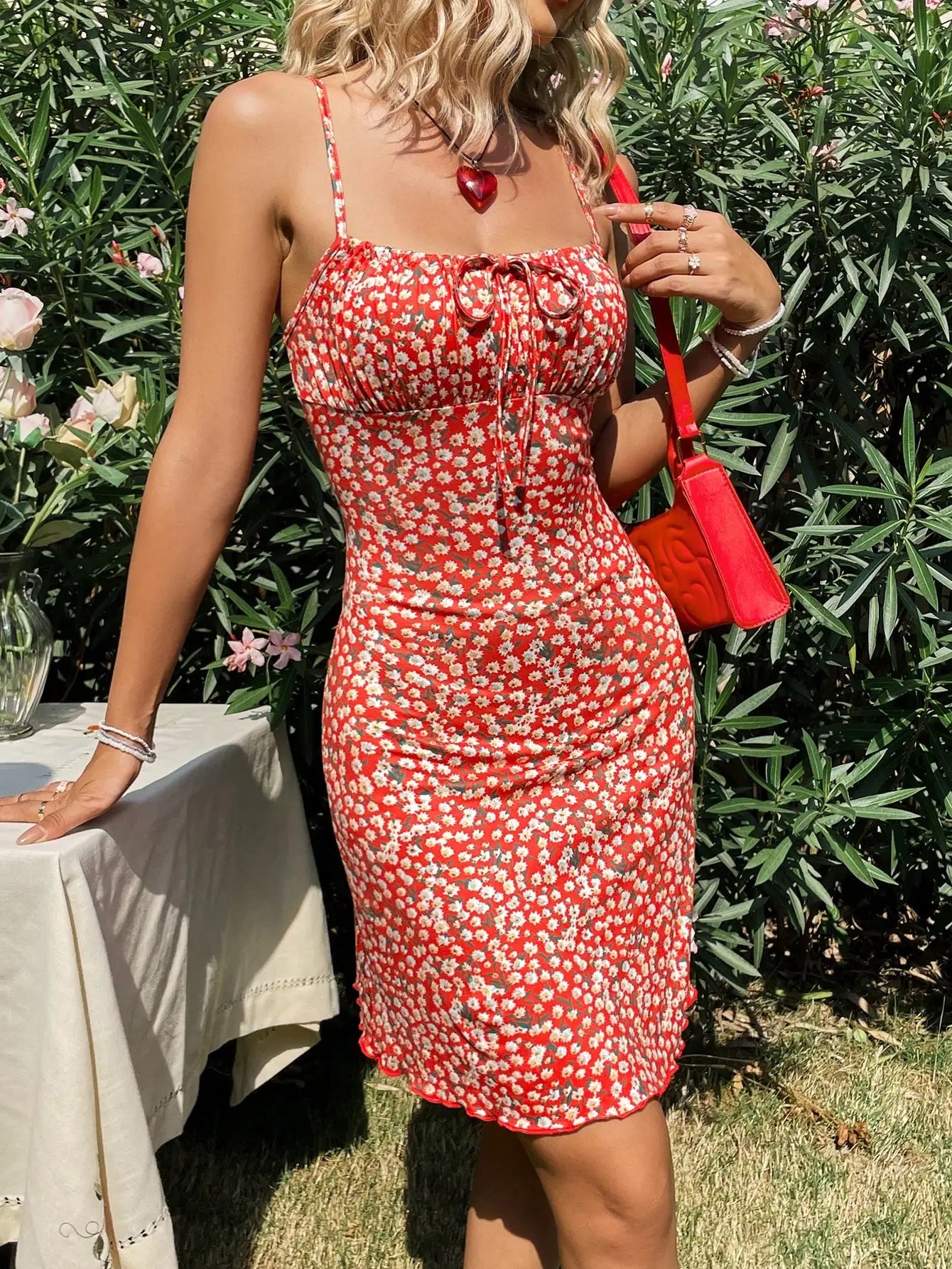 Bellanica - Stylish Red Floral Summer Dress