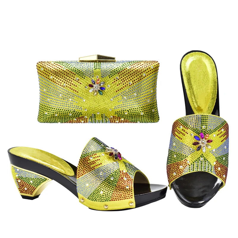 Bellanica – Set aus schwarz-afrikanischen Schuhen und Taschen