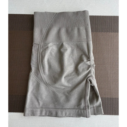 Bellanica - Seamless High-Waist Gym Shorts