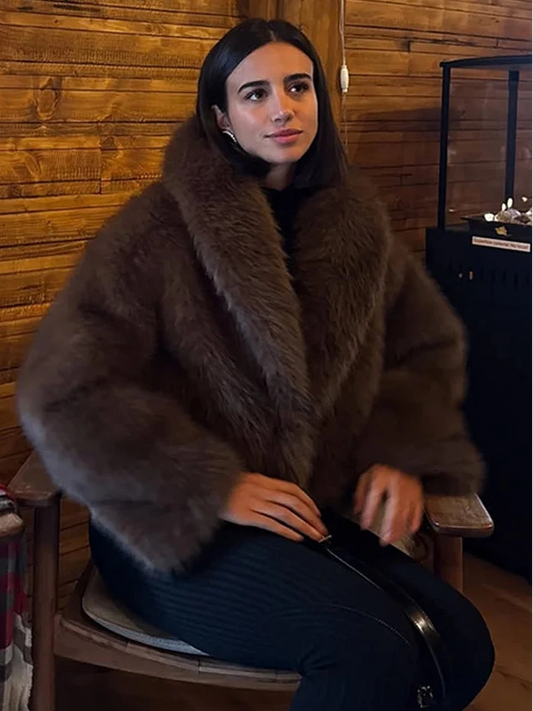 Bellanica - Elegant Women's Furs Lapel Solid