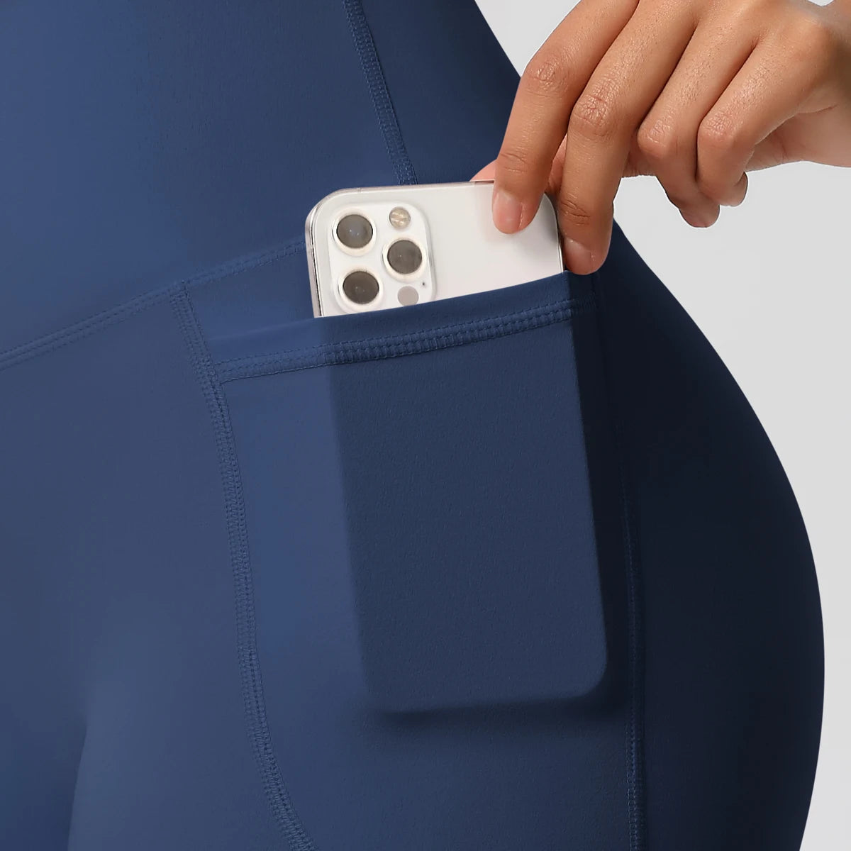 Bellanica - High-waist pocketed squat-proof shorts