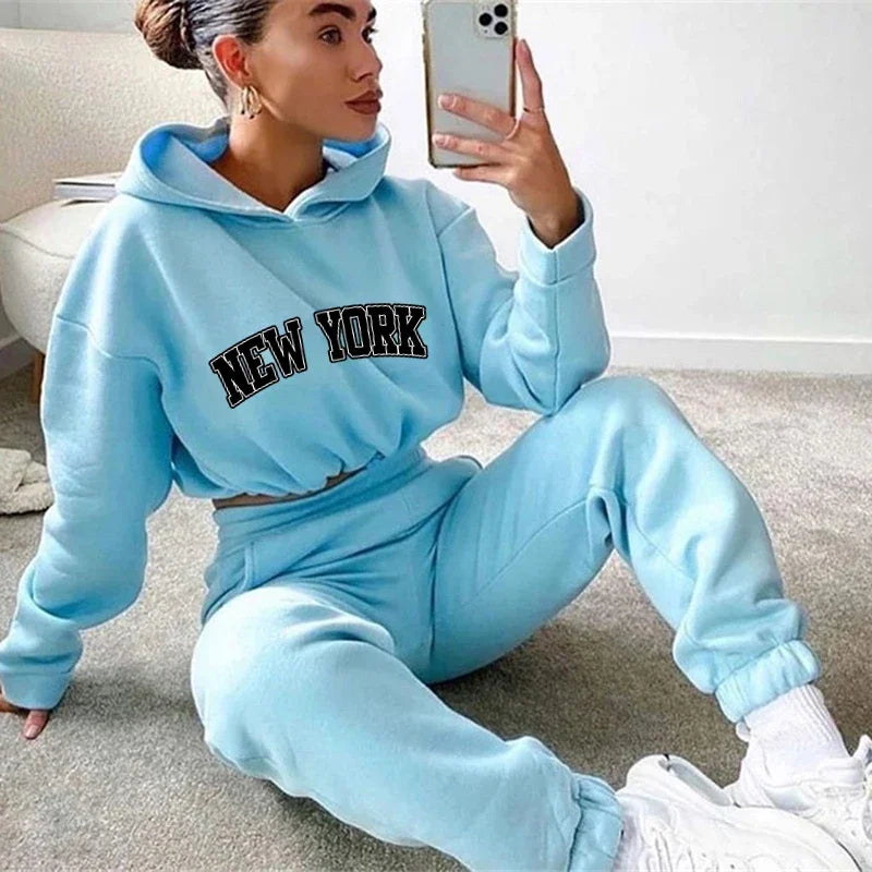 Bellanica - Women's Printed Hoodie & Sweatpants Set