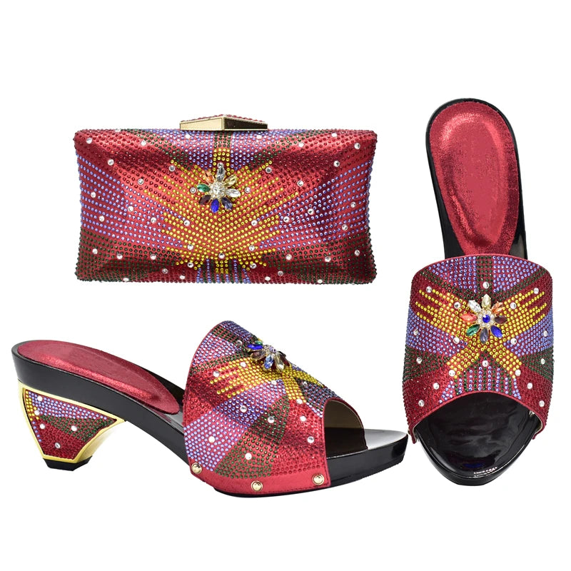Bellanica – Set aus schwarz-afrikanischen Schuhen und Taschen