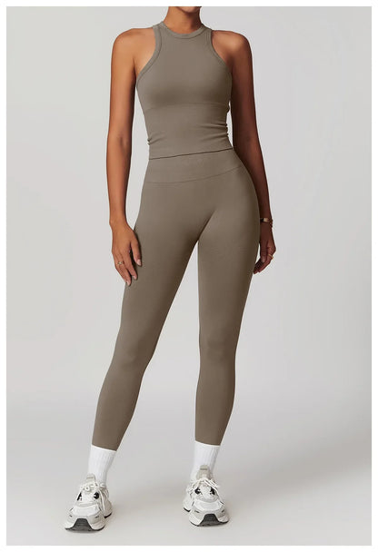 Bellanica - Seamless Ribbed 2-Piece Yoga Set