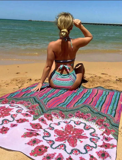 Bellanica - Vintage 3-Piece Halter Bikini Set