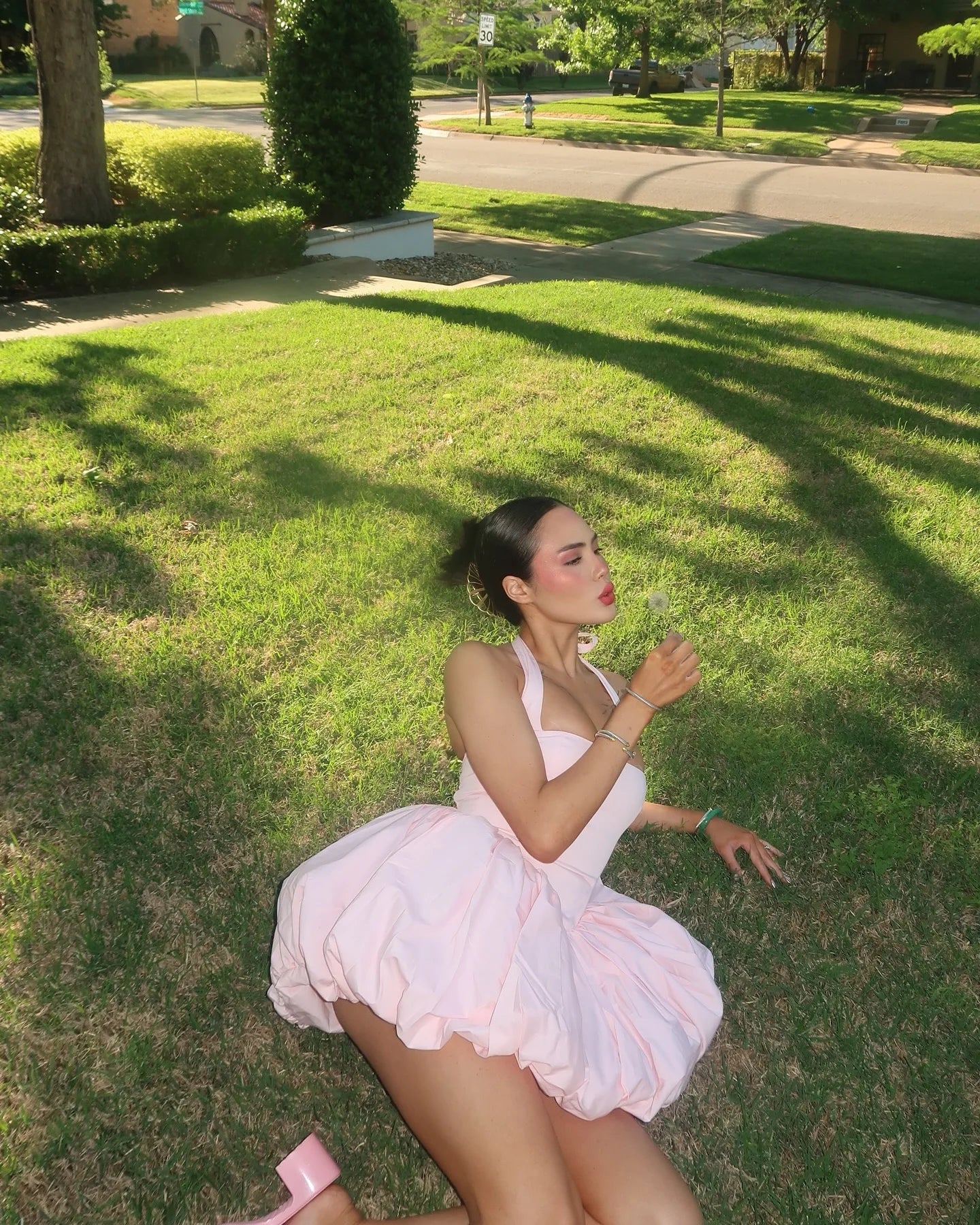 Bellanica - Elegant Pink Halter Pleated Mini Dress