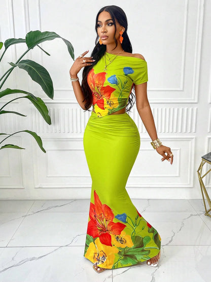 Elegant Floral Sleeveless Top Skirt Set