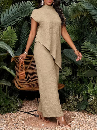 Women’s sleeveless top and wide-leg pants set