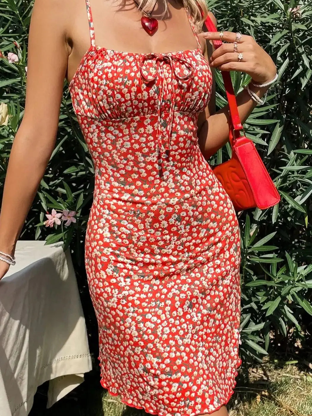 Bellanica - Stylish Red Floral Summer Dress