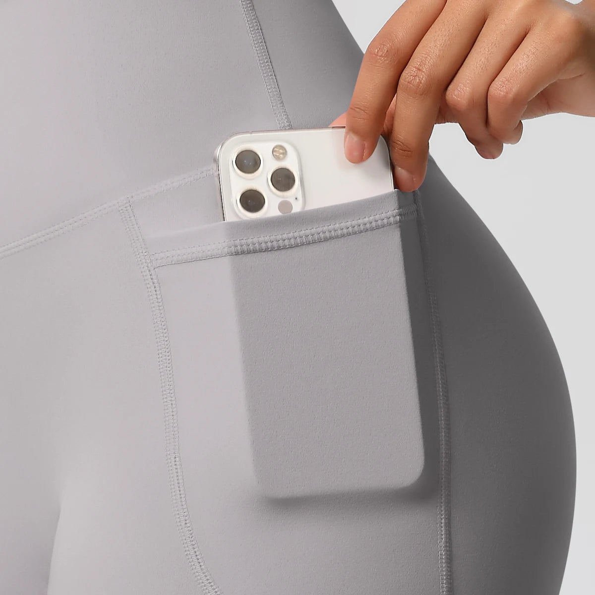 Bellanica - High-waist pocketed squat-proof shorts